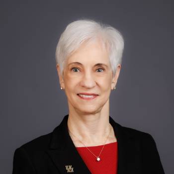 Lisa K Holdeman