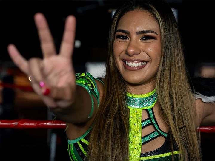 UH Alumna Hyaneyoung Olvera Signs With AEW