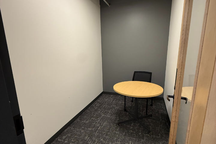 112E Flex Room