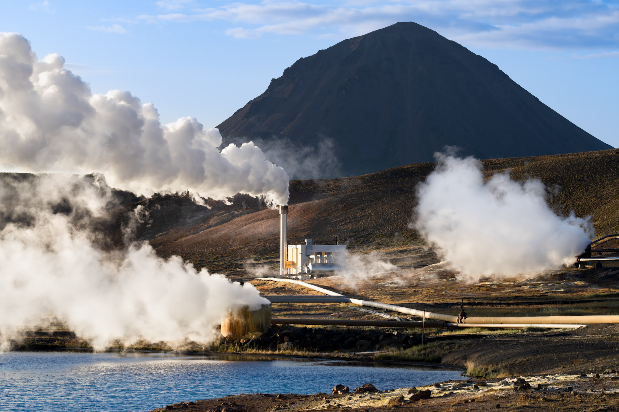 example of an advanced geothermal building