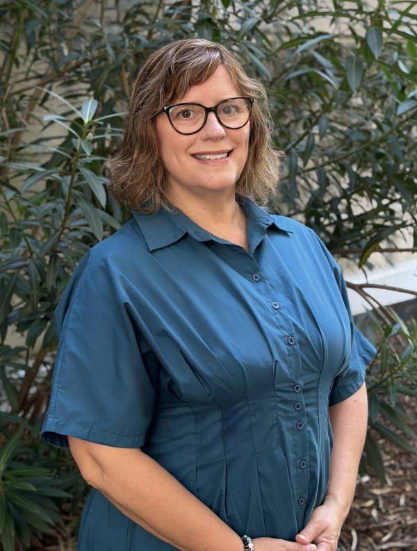 Dina Gustin