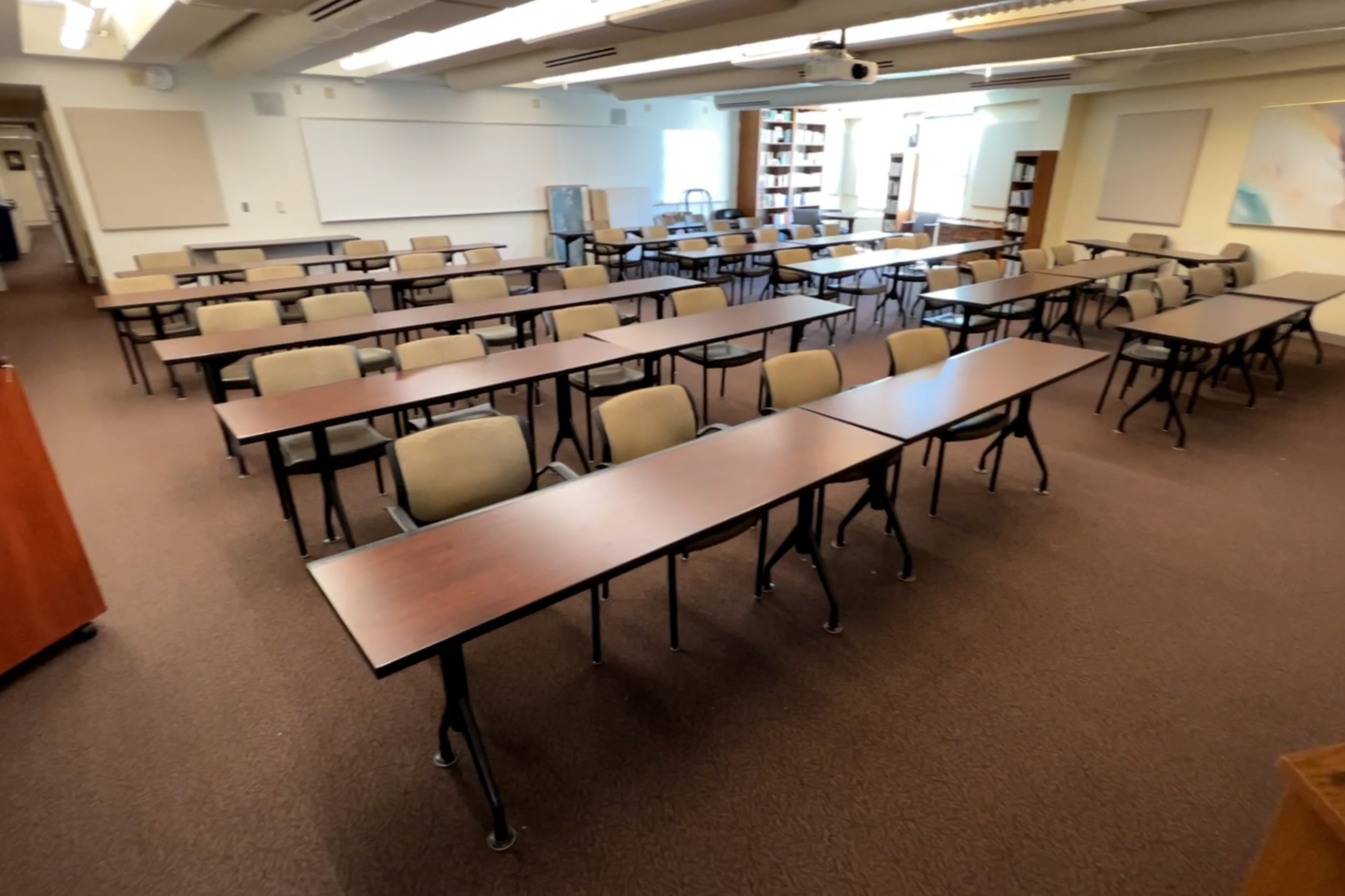 Large Classroom in Honors college