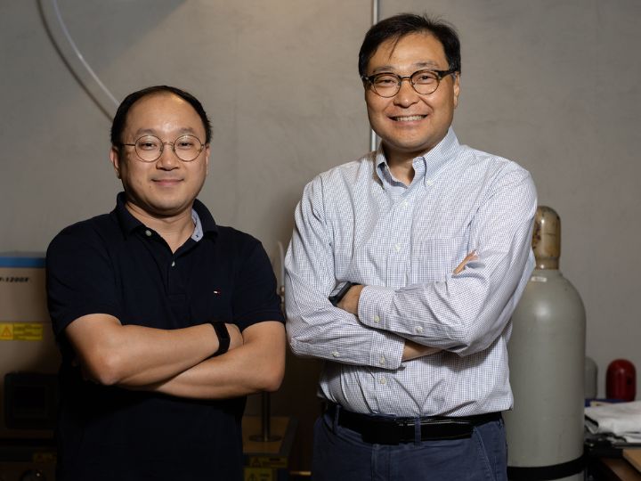 University of Houston Professor Jae-Hyun Ryou and Nam-In Kim, a post-doctoral student working in his lab.