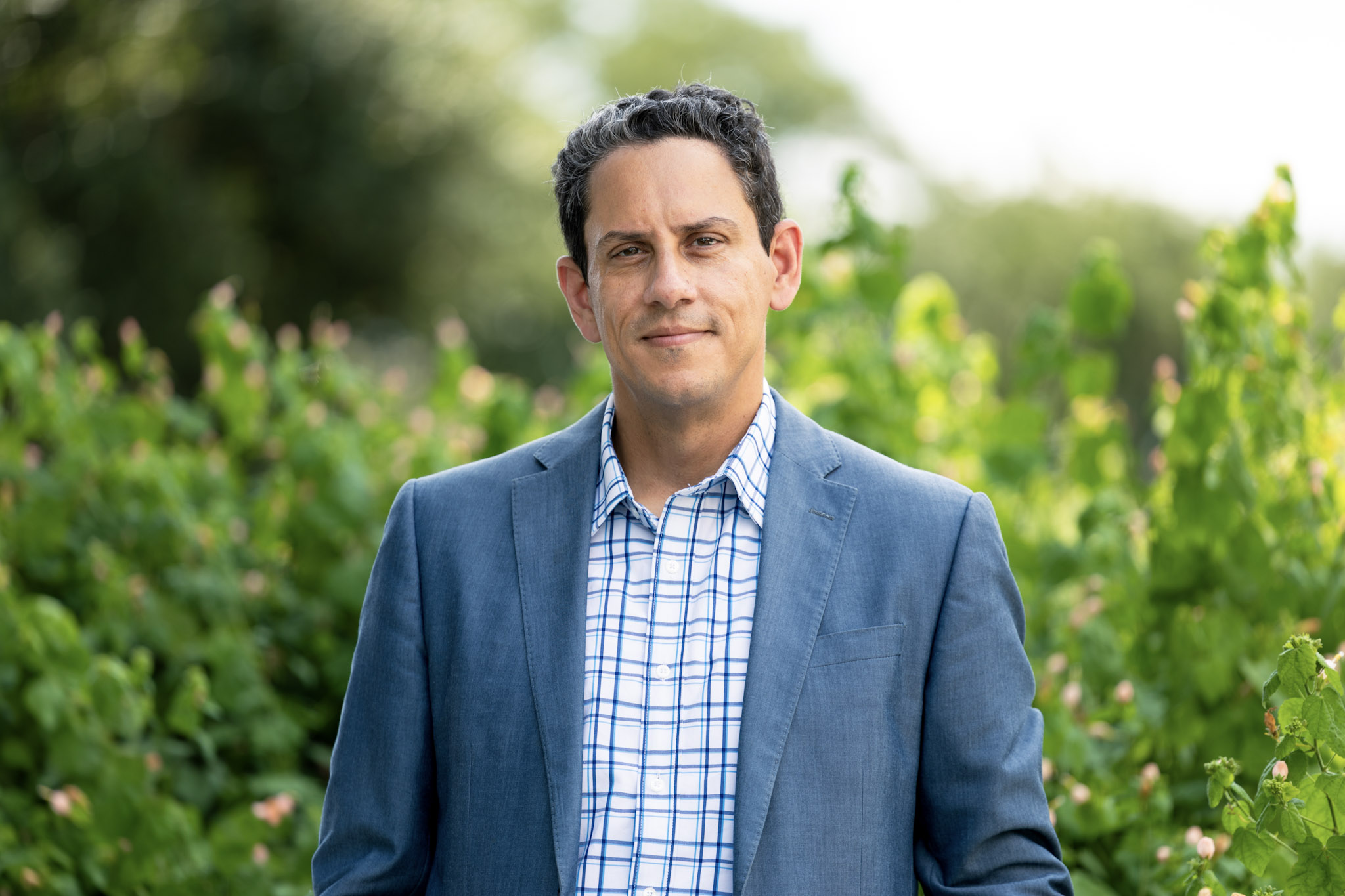 Outdoor portrait of Jaime González.