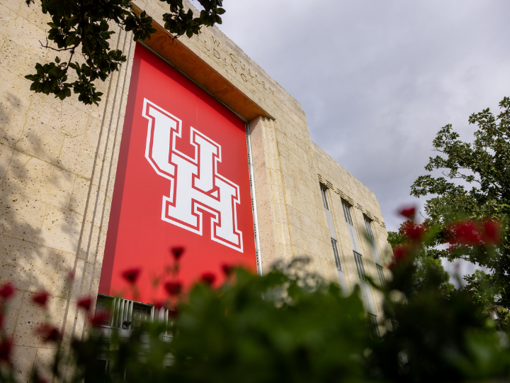 uh banner on ezekiel cullen building
