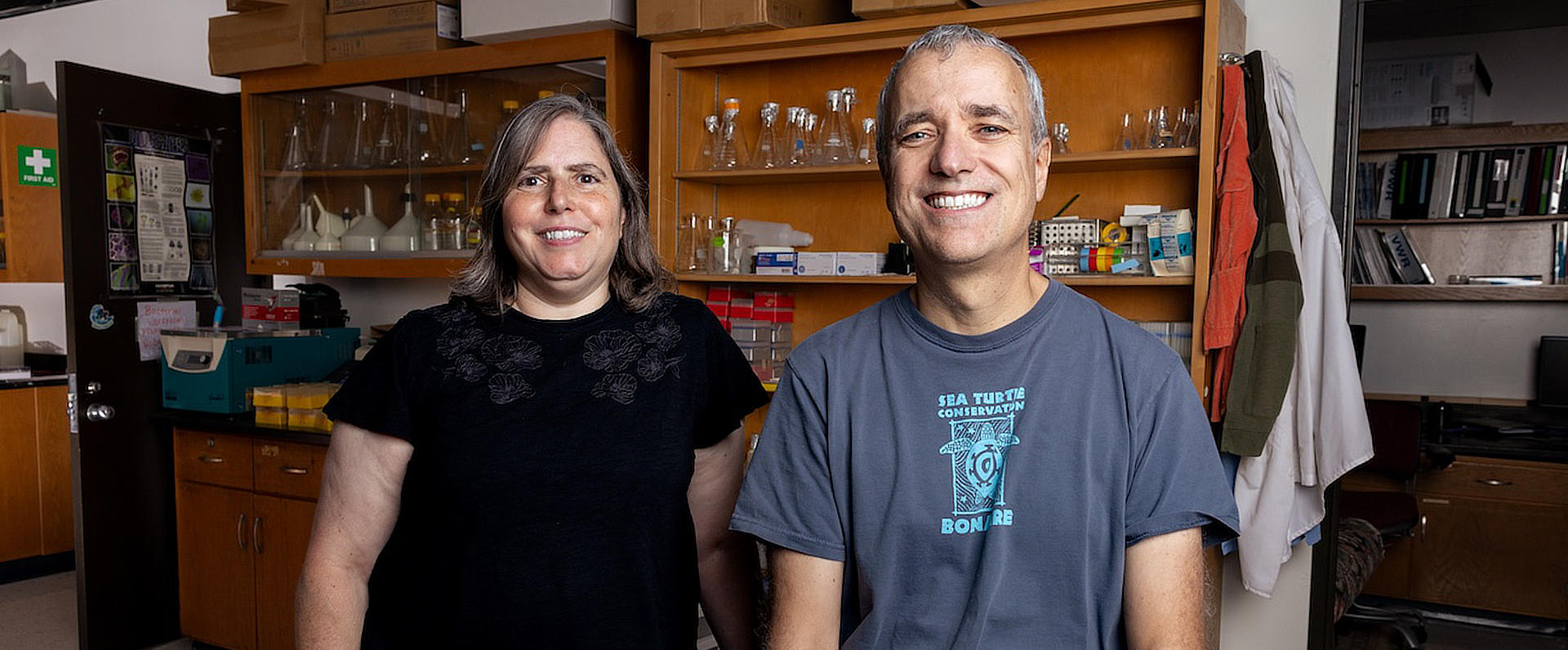From left: University of Houston evolutionary biologists Rebecca Zufall and Ricardo Azevedo will use a nearly $1 million grant from the National Science Foundation to examine how an organism’s reproductive mode alters the speed at which its DNA mutates.