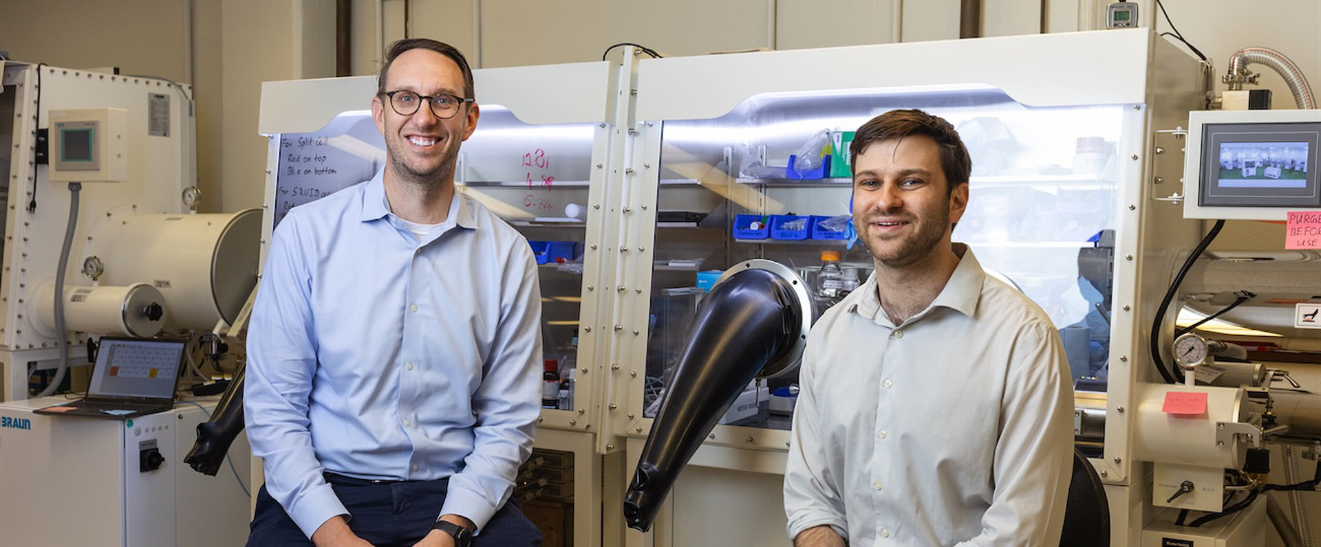 UH Professor Jakoah Brgoch (left) and Assistant Professor Joshua Bocarsly (right).