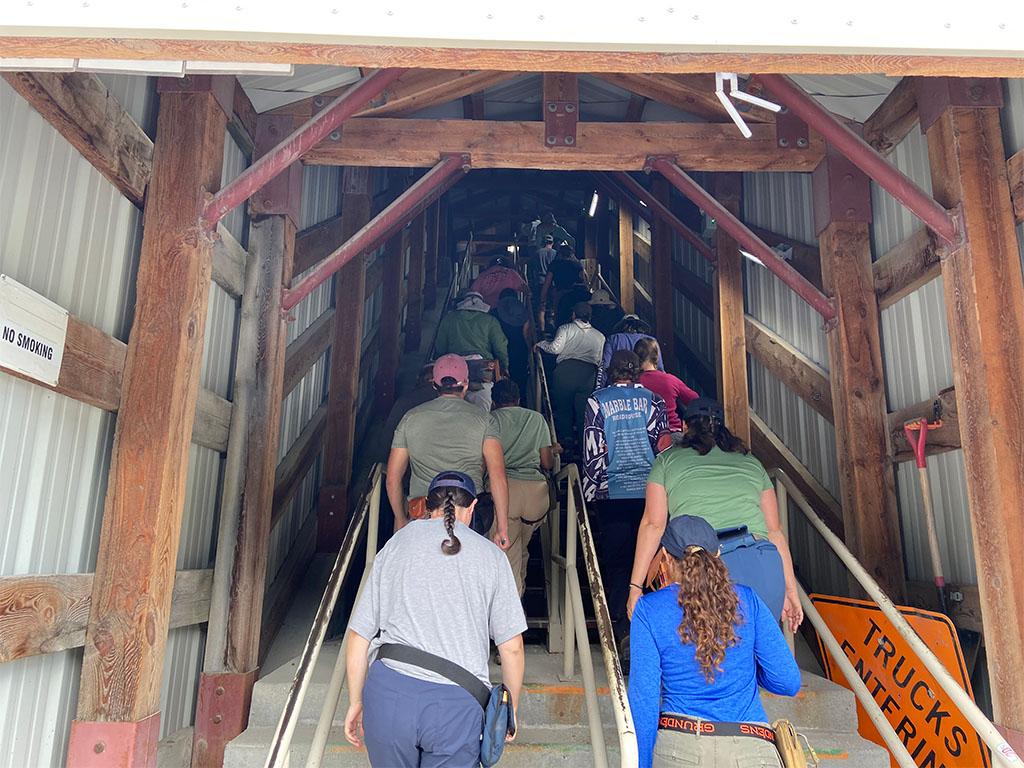 Students ascend into the mining facility. Photo credit: Jack McLaughlin, TA