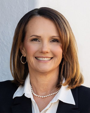 Elizabeth Schwarze