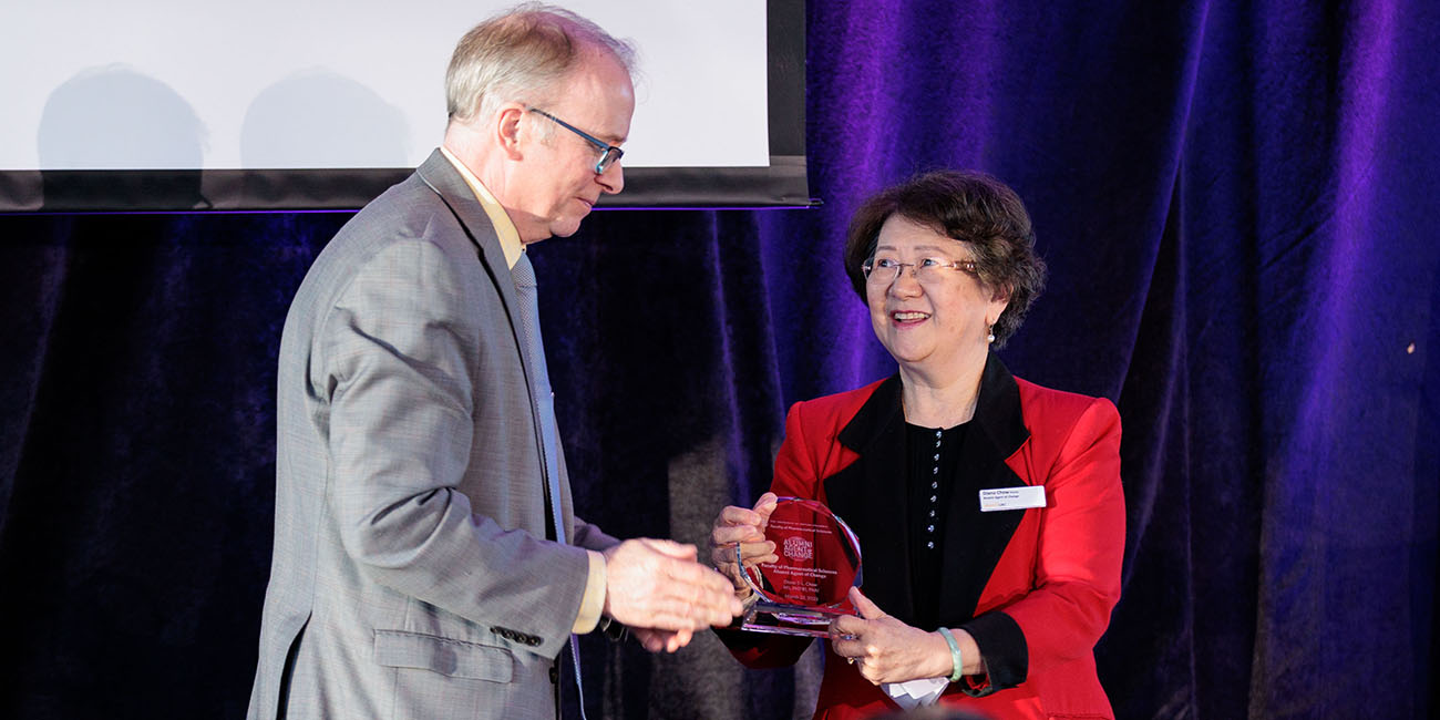 Coughtrie presenting award to Chow