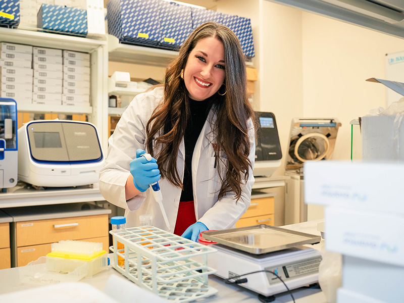 Taryn Eubank in the laboratory