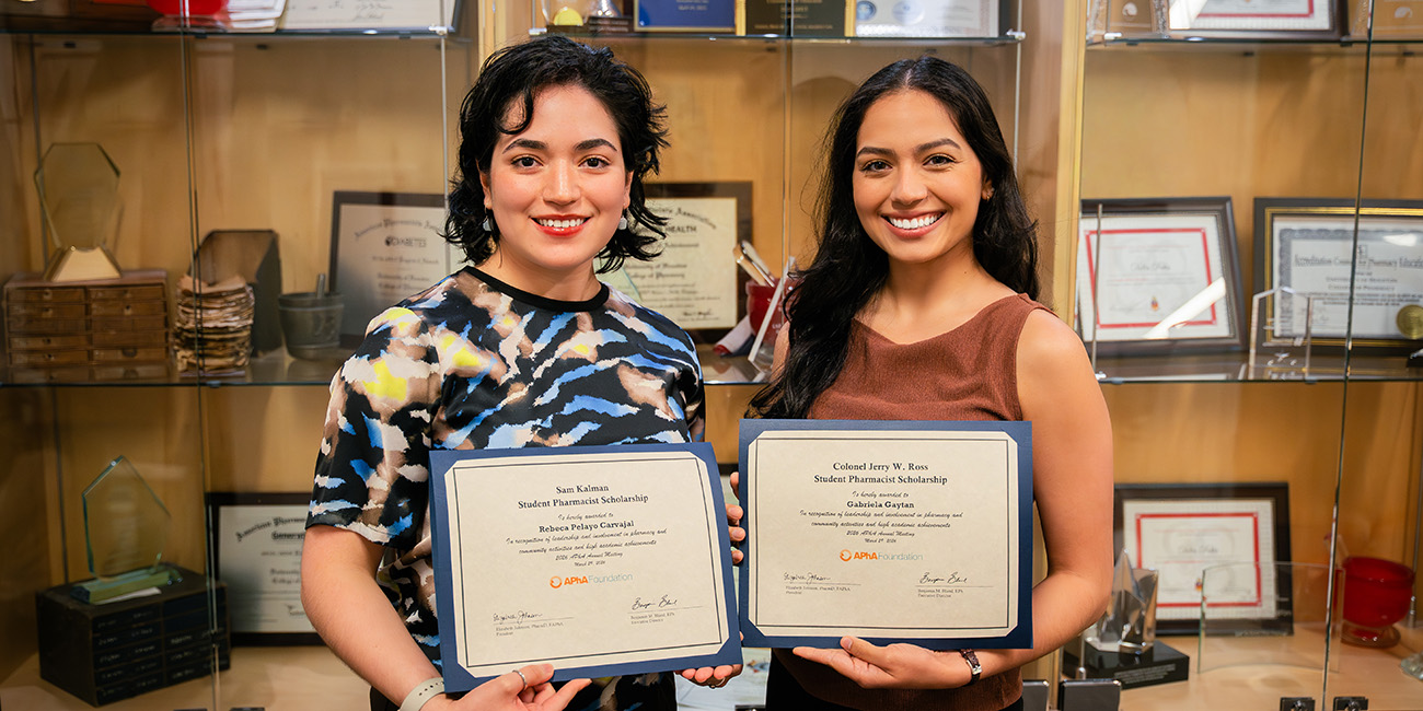 Rebeca Pelayo Carvajal and Gabriela Gaytan