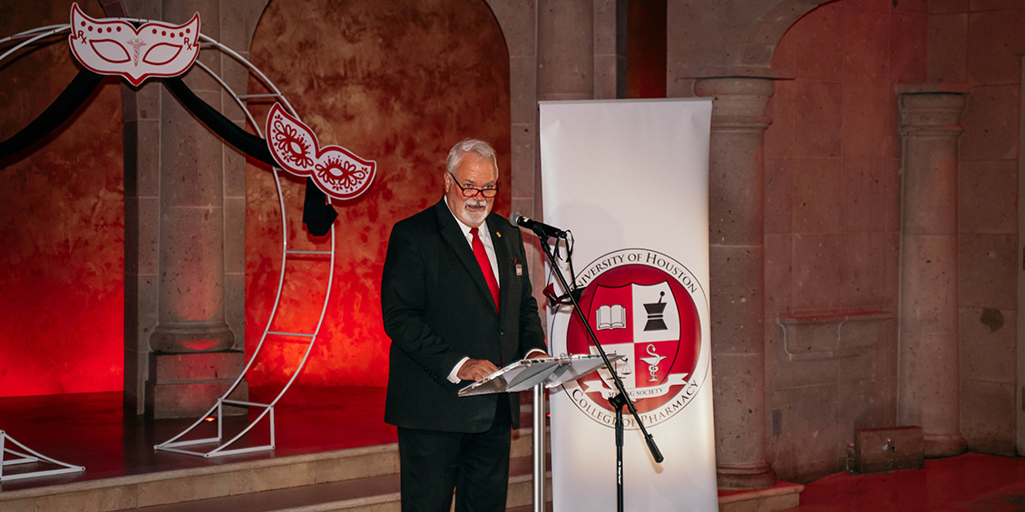 Dean Pritchard addressing the audience at 2024 Mading Society Dinner
