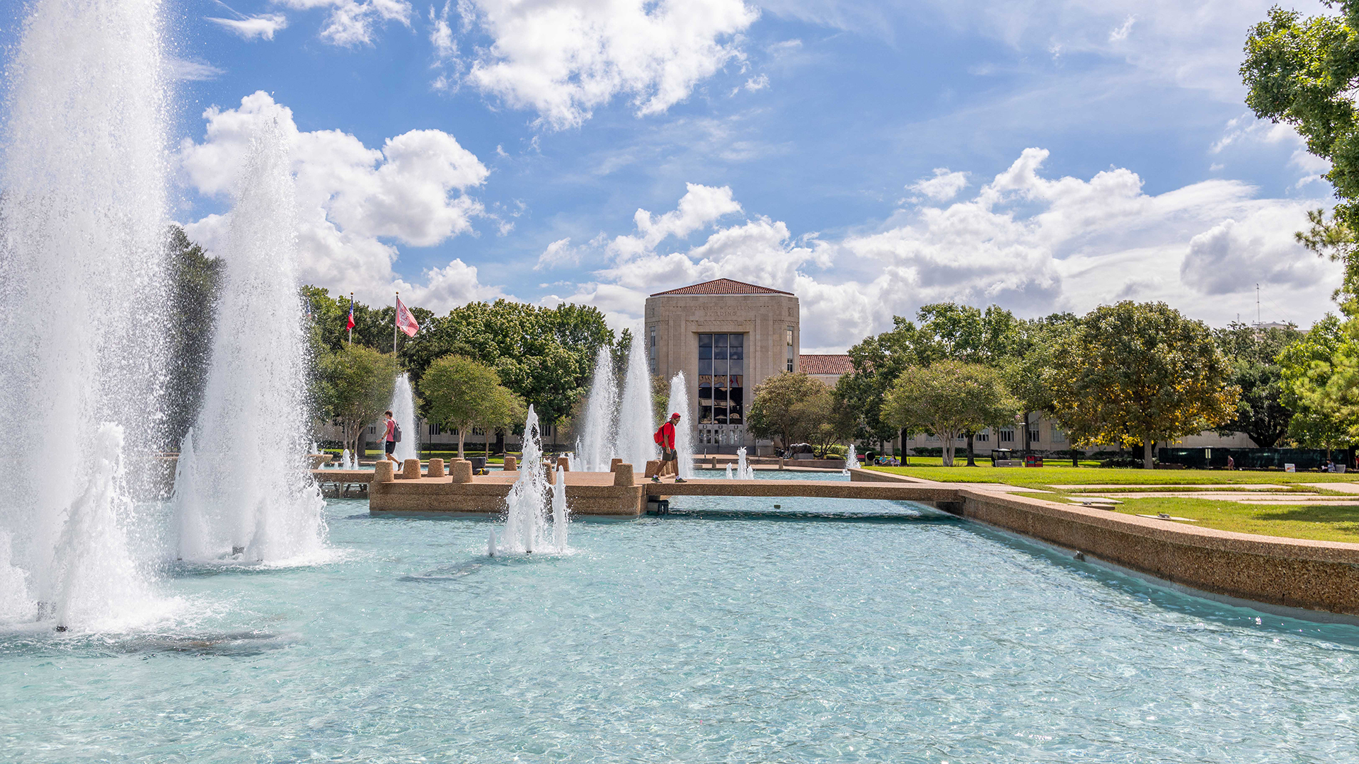 The fountains at E Cullen on campus.